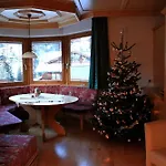 Bed and Breakfast Gretl 3*