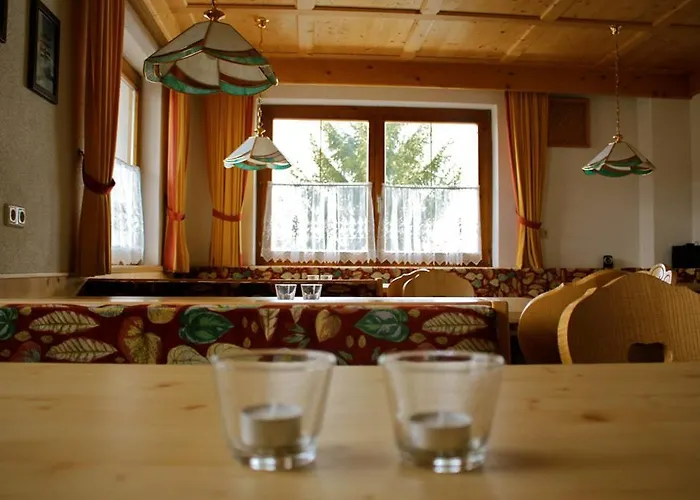 Gretl 3* سيرفاوس